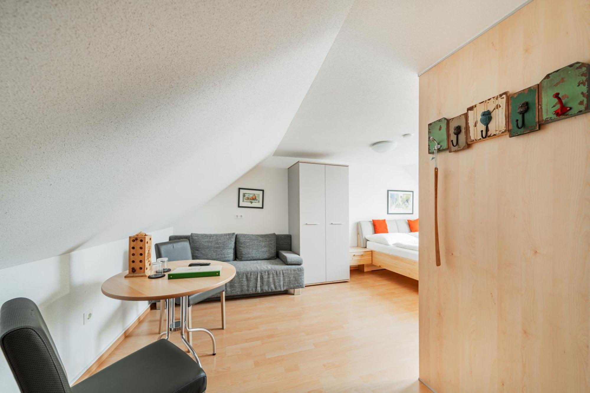 Pension & Reitstall Inghofer Heidenreichstein Esterno foto