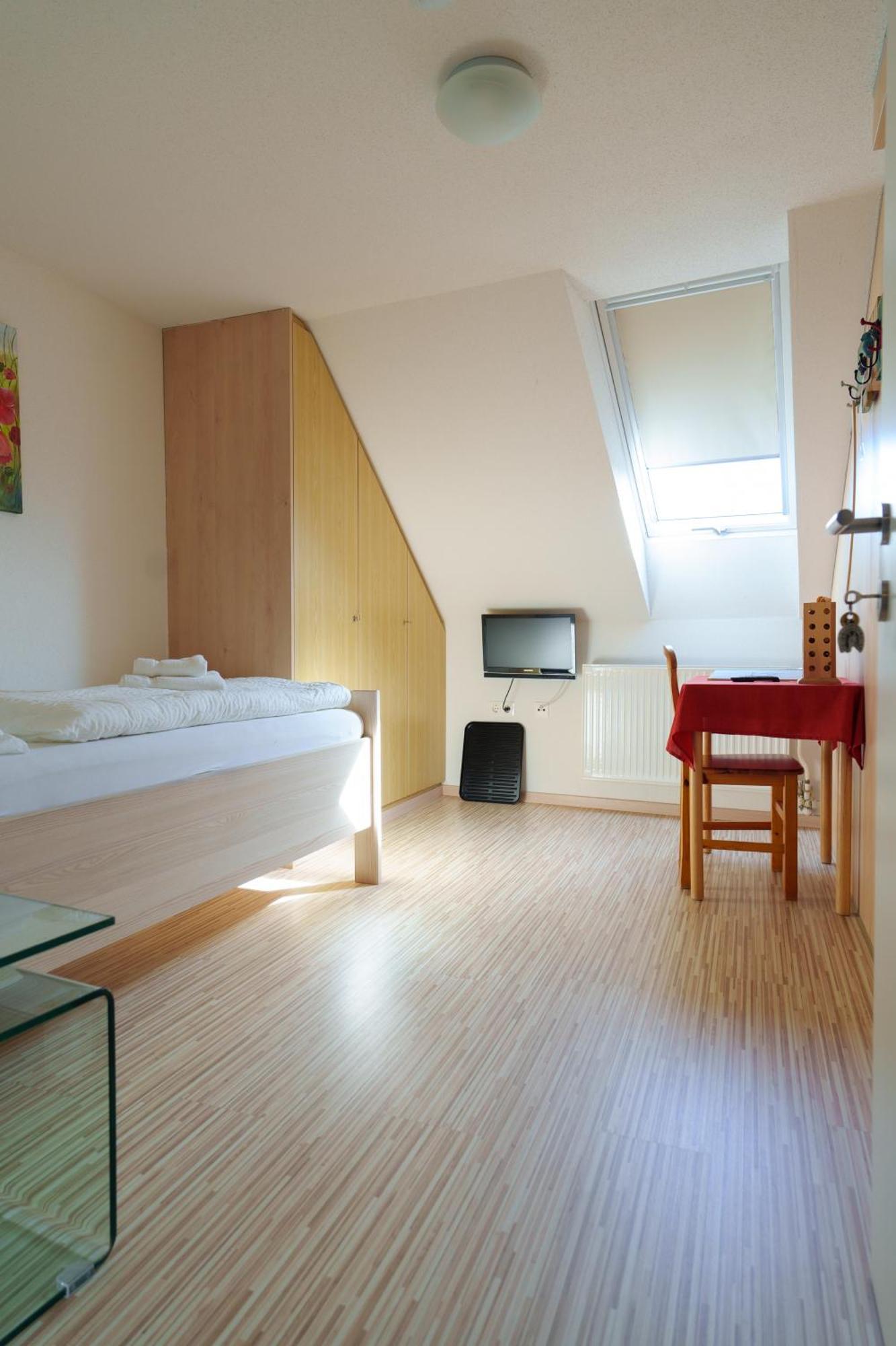 Pension & Reitstall Inghofer Heidenreichstein Esterno foto