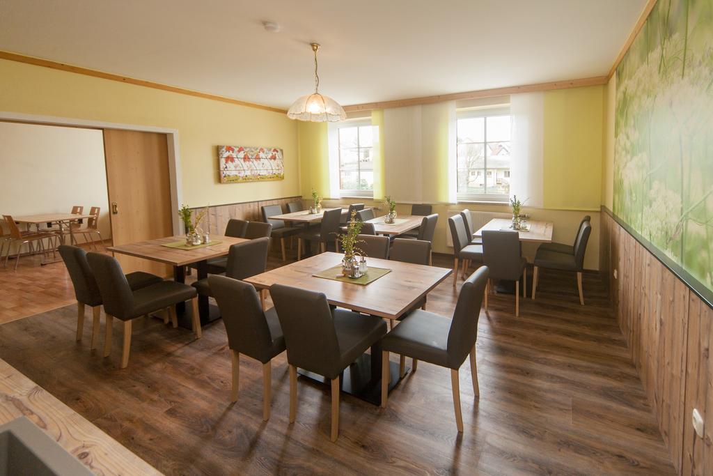 Pension & Reitstall Inghofer Heidenreichstein Esterno foto